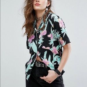 Levi’s Hawaiian button up.
